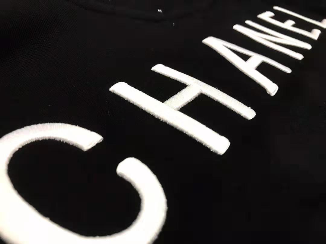 限られた-CHANEL - CHANEL スウェット ココマドモアゼル レア Tシャツ