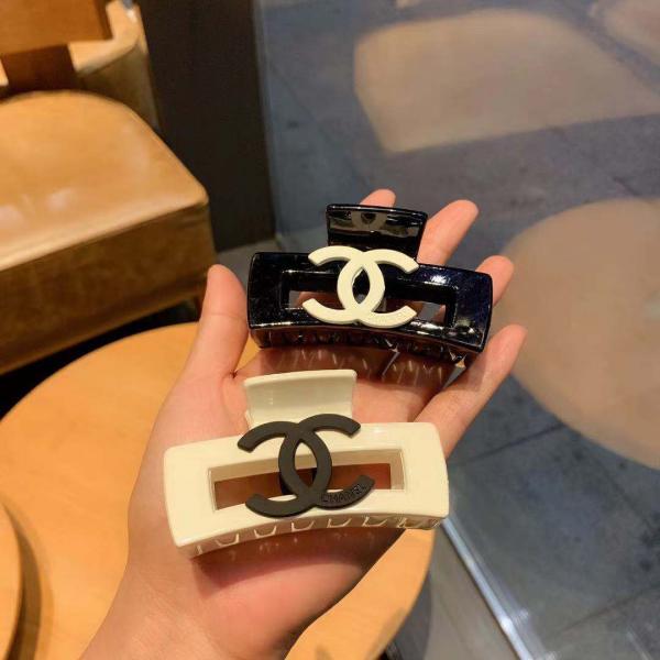 CHANEL ヘアクリップ　美品